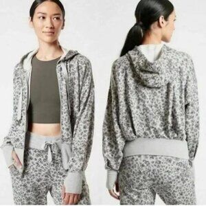 Athleta 'Balance' Leopard Printed Sweatshirt Hoodie Animal Print size M